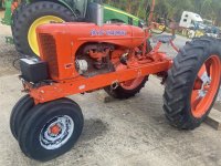 WC Allis Chalmers Pulling Tractor